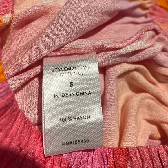 NWT Olia Off The Shoulder Peasant Crop Top Shirt Size Small Bright Pink Orange - Picture 7 of 10